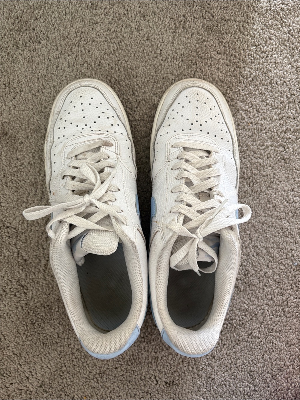 Nike Women's Off-White Low-Top Sneakers